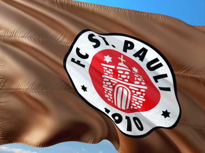 FC St. Pauli kickt mit Moin Backwaren
