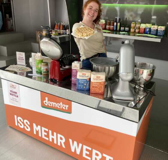 Demeter Foodtruck: Mit Obst und Shots begeistern